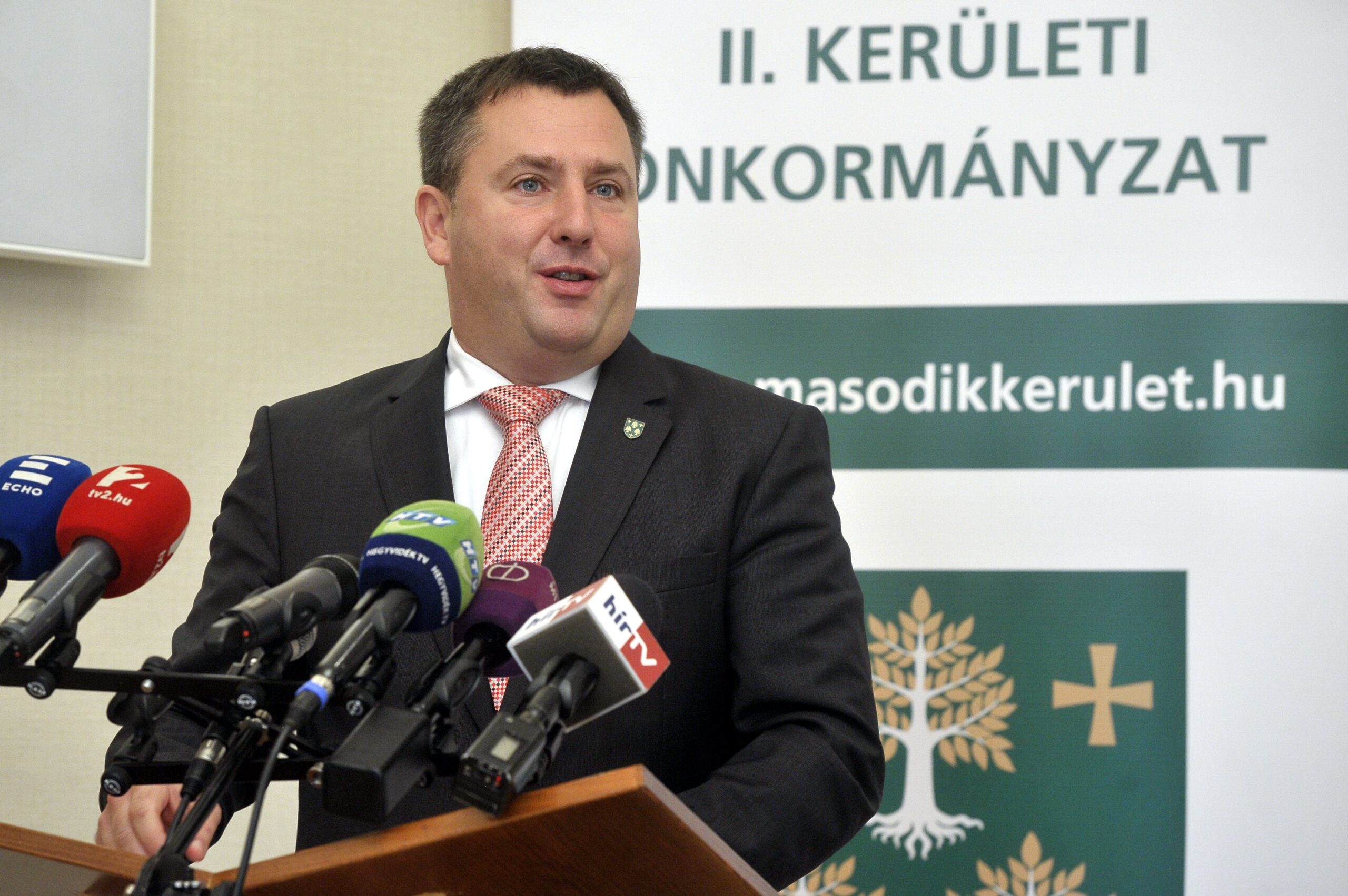 Több ismert politikus többek között Láng Zsolt is előzetes letartóztatásba került az óbudai korrupciós ügyben